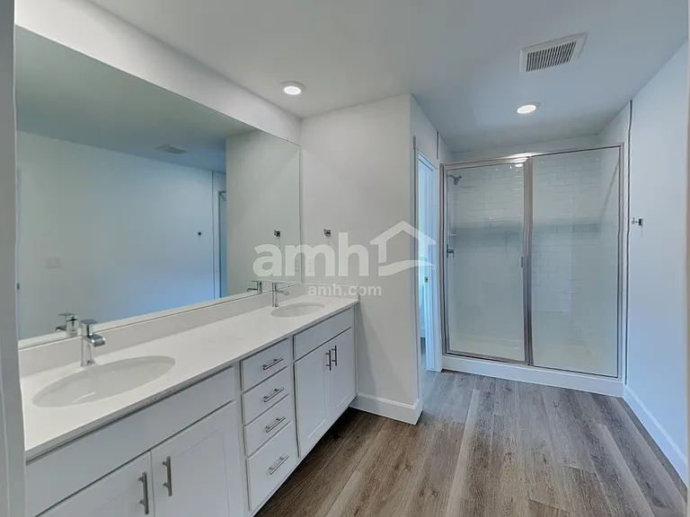 10057 Atchinson Ct — Photo 9