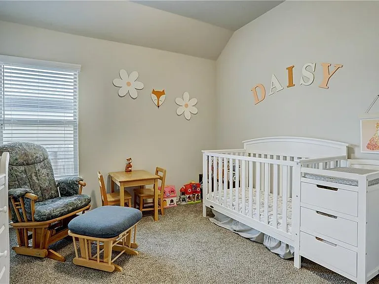 111 Finley St — Photo 14