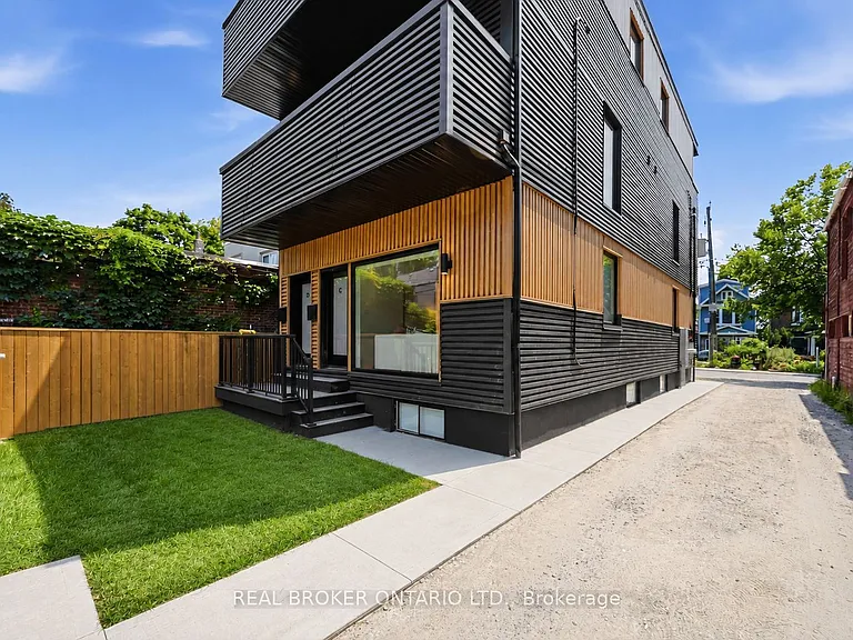 102 Boultbee Ave #C — Photo 28