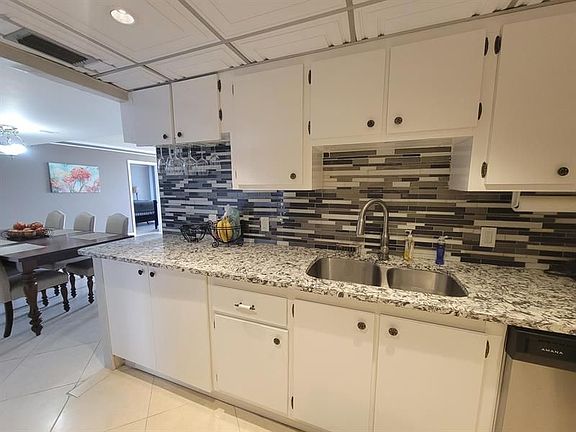 2nd image of 5600 N Flagler Dr APT 1002