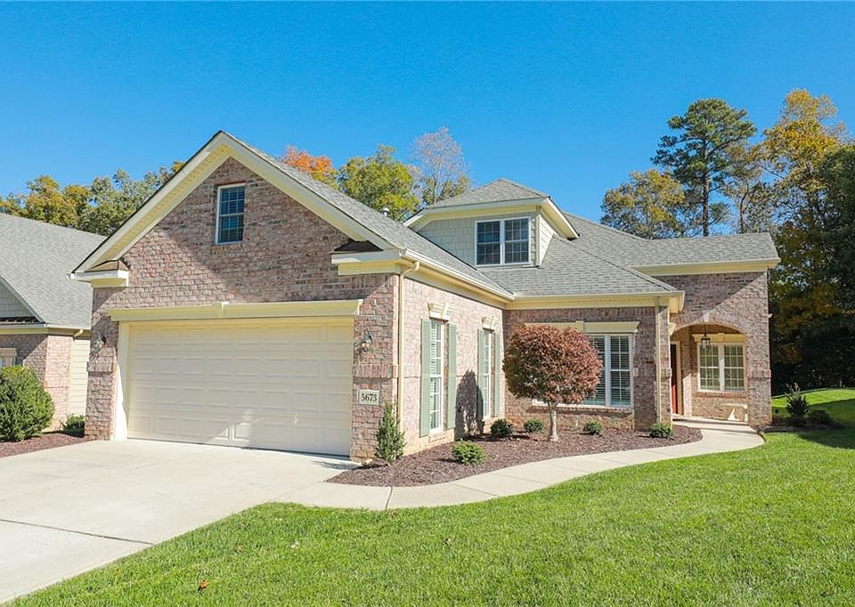 1st image of 5673 Villa Green Dr