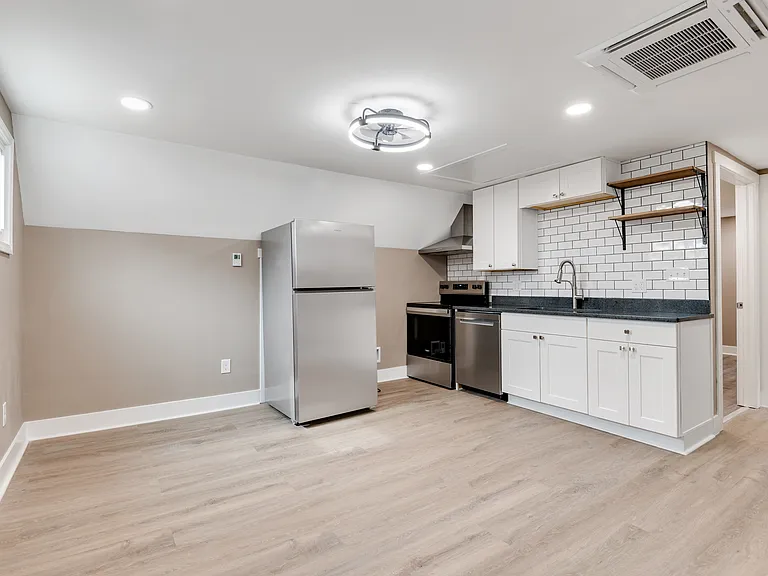 3410 Babcock Blvd #2 — Photo 2