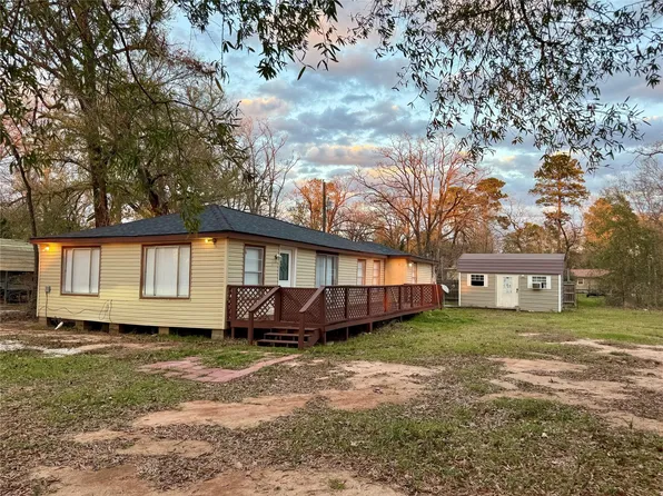 126 Holly Rdg, Onalaska, TX 77360