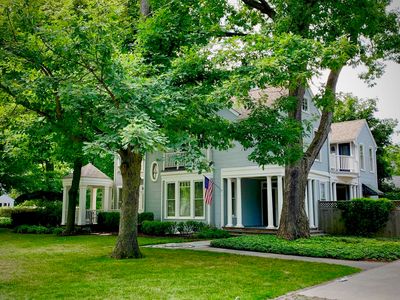 610 Moffett Rd, Lake Bluff, IL, 60044