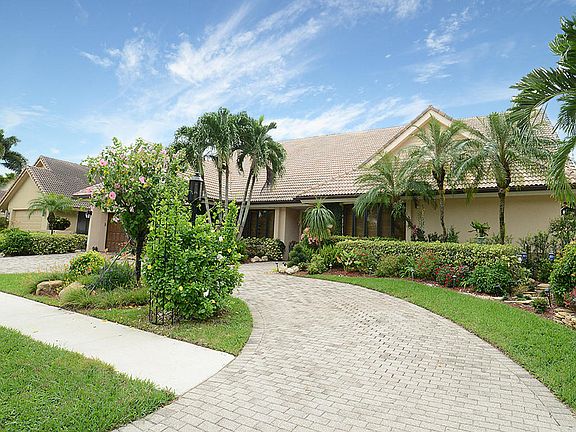 Home For Sale In Boca Grove
