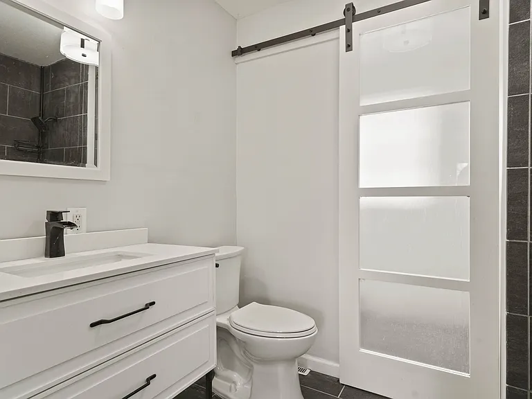 2218 Bluff Blvd — Photo 13