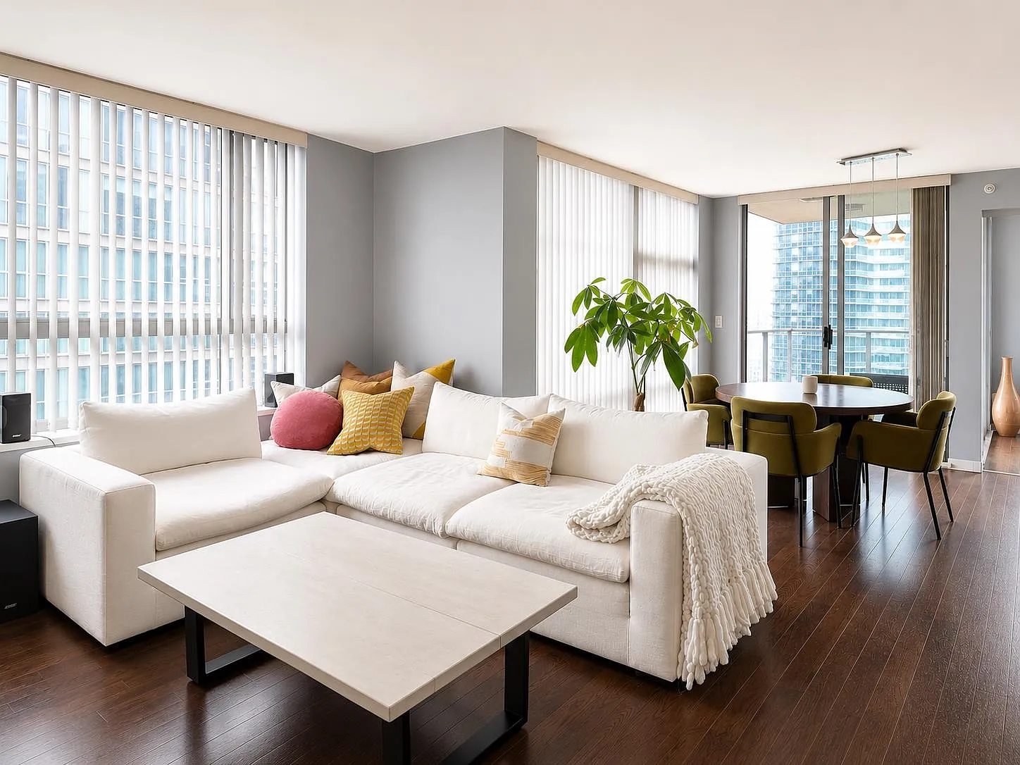 2 bed, 1219 sqft, $5,700 — Photo 3