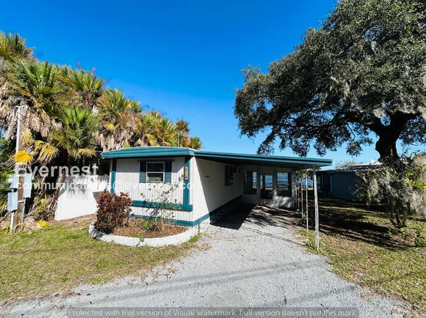 820 Paradise Blvd, Tarpon Springs, FL 34689