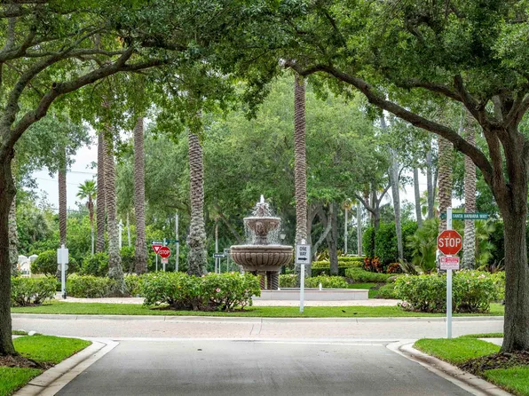 154 Santa Barbara Way, Palm Beach Gardens, FL 33410