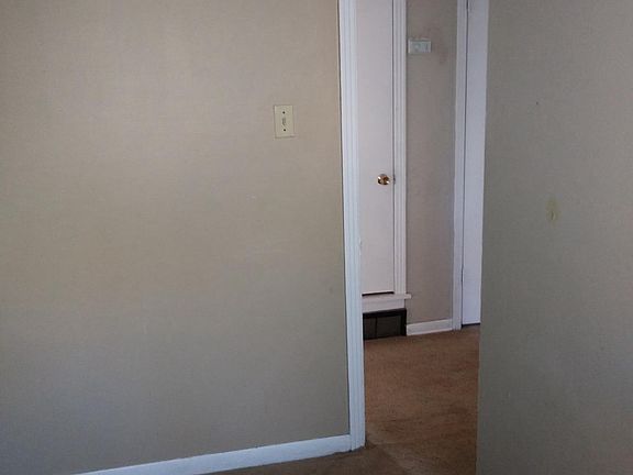 5th image of 3223 Haraway St