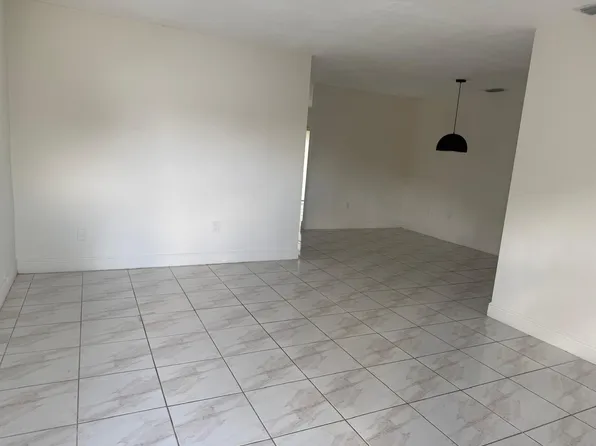 6772 SW 22nd St #6772, Miami, FL 33155