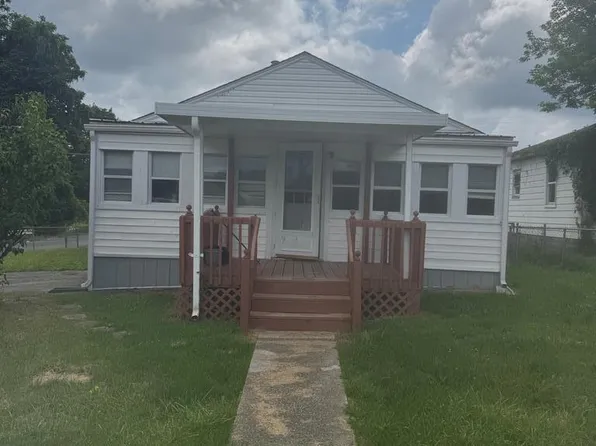 214 Saunders Ave, Beckley, WV 25801