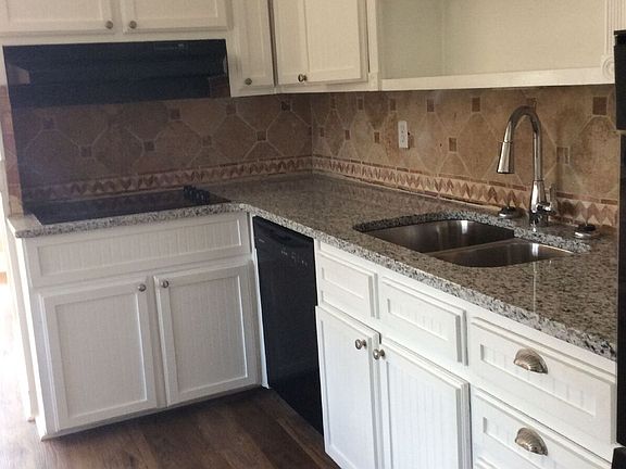 3rd image of 80 Homestead Pl