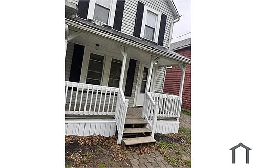 573 Irondale St #1 Photo 1