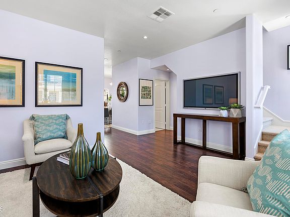 4th image of 638 N Atlantic Blvd Unit D