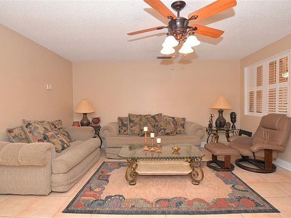 4th image of 202 Pembrook Pl