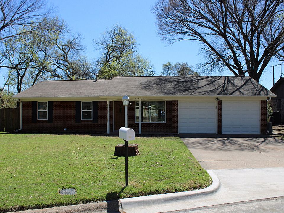 1st image of 124 Oakhurst Dr