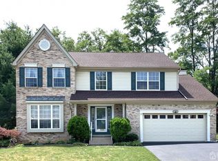 31 Kentisbury Cir, East Brunswick, NJ 08816