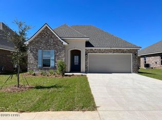 37 Alleyoak Ln, Freeport, FL 32439