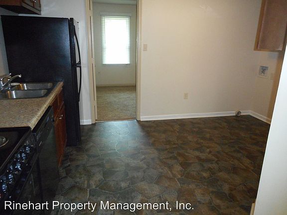 2nd image of 844 Iredell St