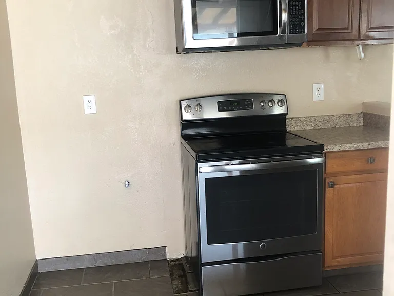 9456 Elm Ave #3 — Photo 5