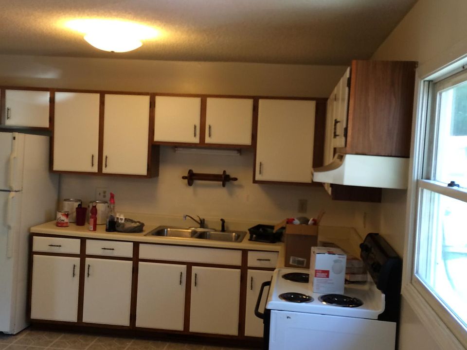 1st image of 115 Andrews Dr APT 2