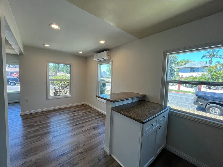 7420 Vicki Dr — Photo 10