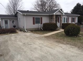 200 S Country Dr, Mondamin, IA 51557