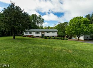 4722 Angus Dr, Gainesville, VA 20155