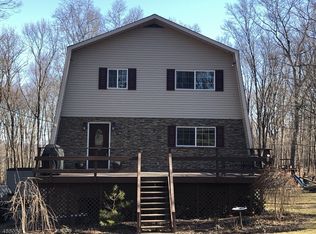 43 Hampton Heights Rd, Lafayette, NJ 07848