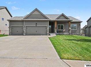 14807 S 24th St, Bellevue, NE 68123