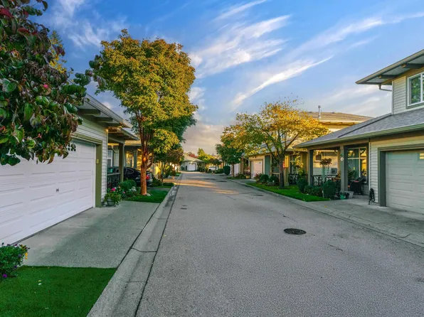 15188 62a Ave #35, Surrey, BC V3S 1W7