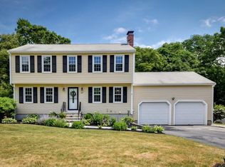 25 Hammond Rd, Hopedale, MA 01747