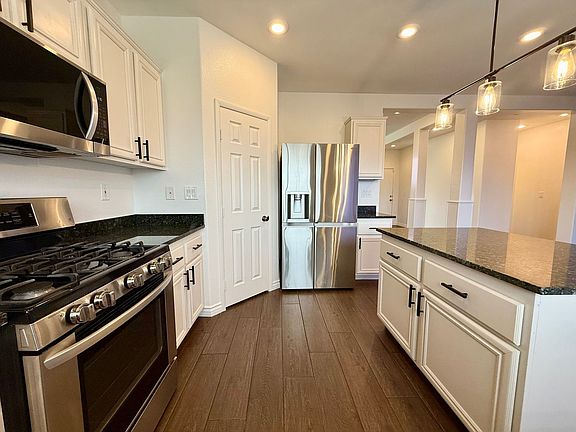 4th image of 3445 Conterra Park Ave