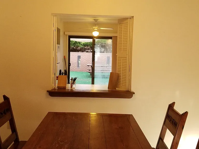 859 Roxwood Ln — Photo 12