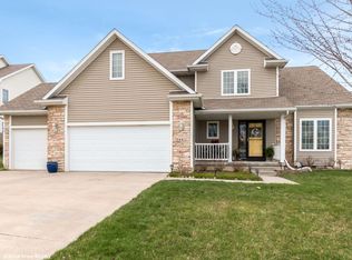7881 Aspen Dr, West Des Moines, IA 50266