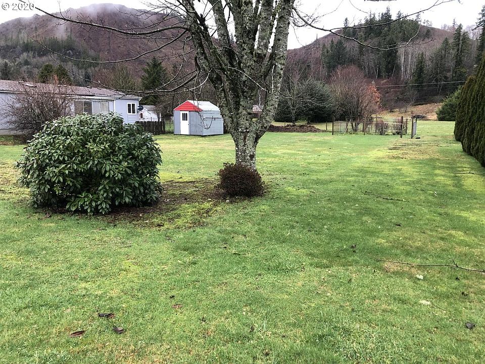 2nd image of 01800 1800 Nestucca Dr