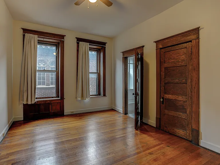 209 W 5th Ave #204 — Photo 12