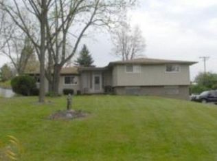 2861 Orchard Pl, Orchard Lake, MI