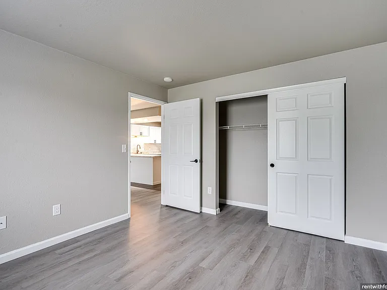 821 Security Dr — Photo 7