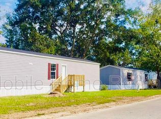 101 S Cambridge Dr, Centerville, GA 31028