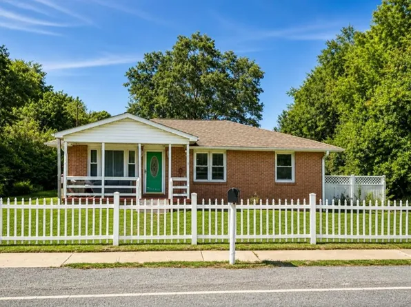 4405 Main St, Hodges, SC 29653