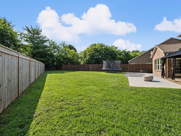 457 Goodman Dr — Photo 34