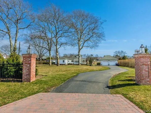 67 Lake Avenue, Center Moriches, NY 11934