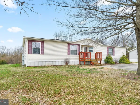 40 Leona Dr, Conowingo, MD 21918