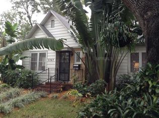 2367 Woodlawn Cir W, Saint Petersburg, FL 33704