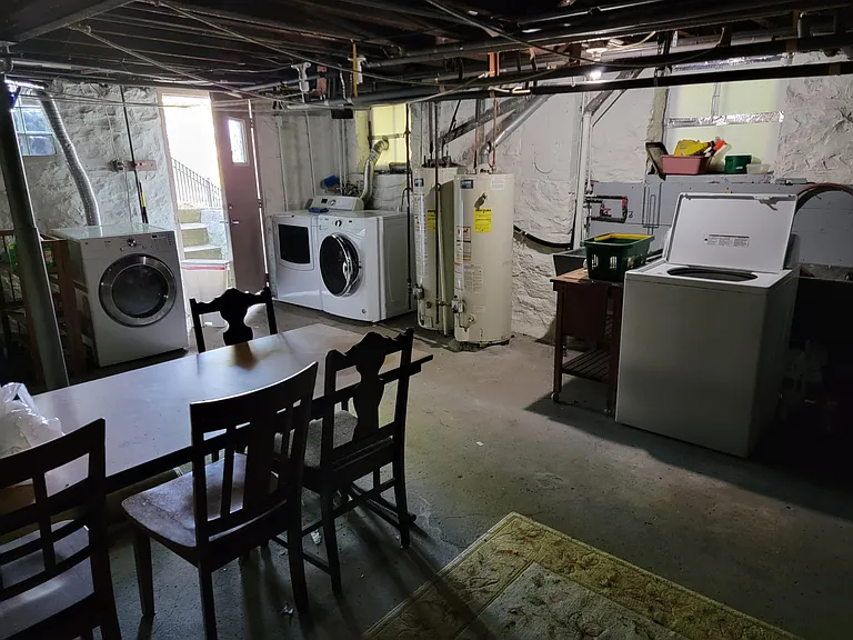 345 Kaercher St #1 — Photo 15