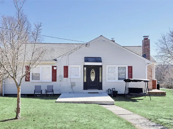 35 Mid Oaks Street, Monroe, NY 10950