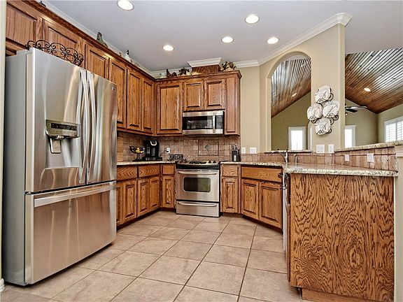 5th image of 2701 American Dr