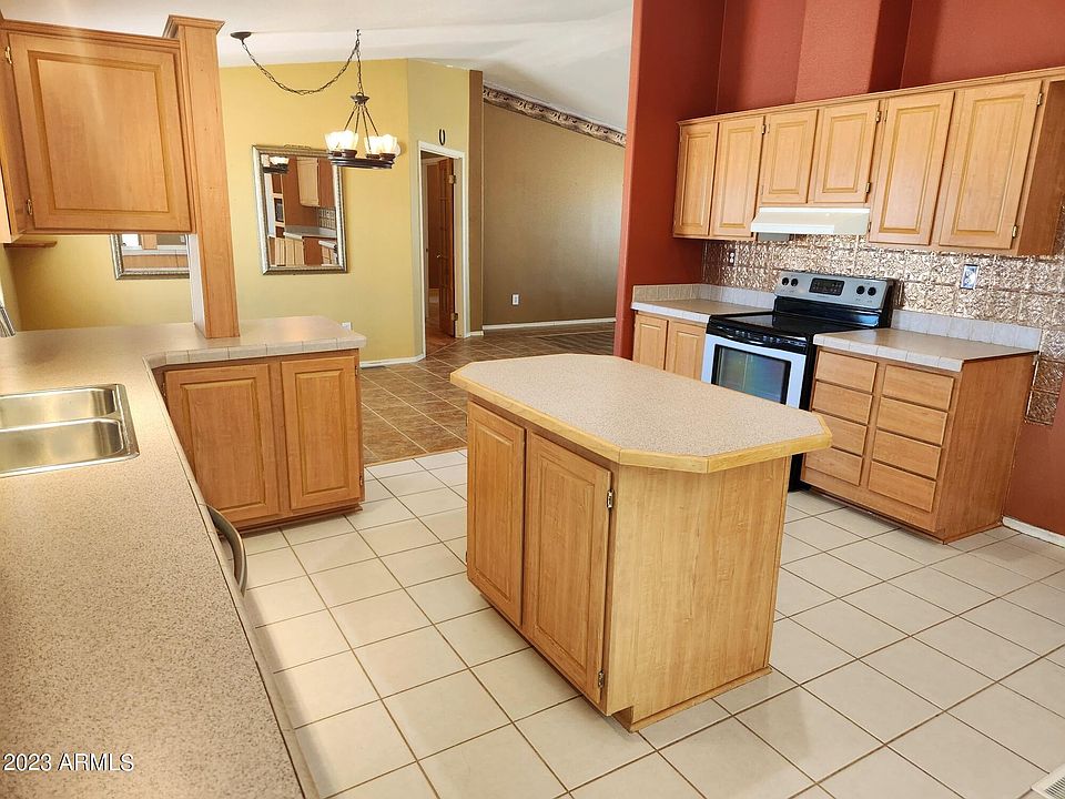 1st image of 10427 W EQUESTRIAN Drive
